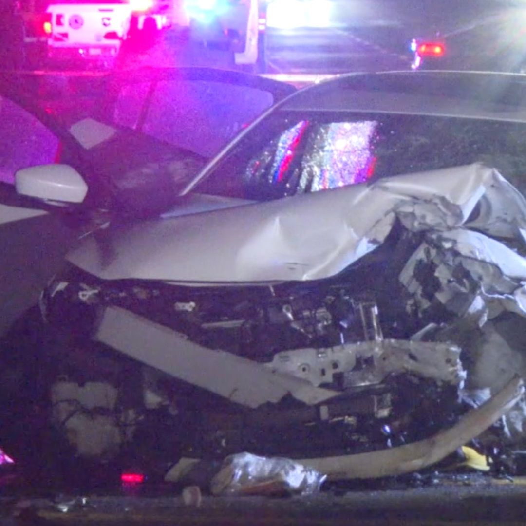 Muere Mujer en un Choque Automovilístico en Guanajuato; Hay Cinco Heridos.